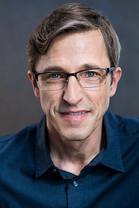 Photo by Kayvon Esmaili